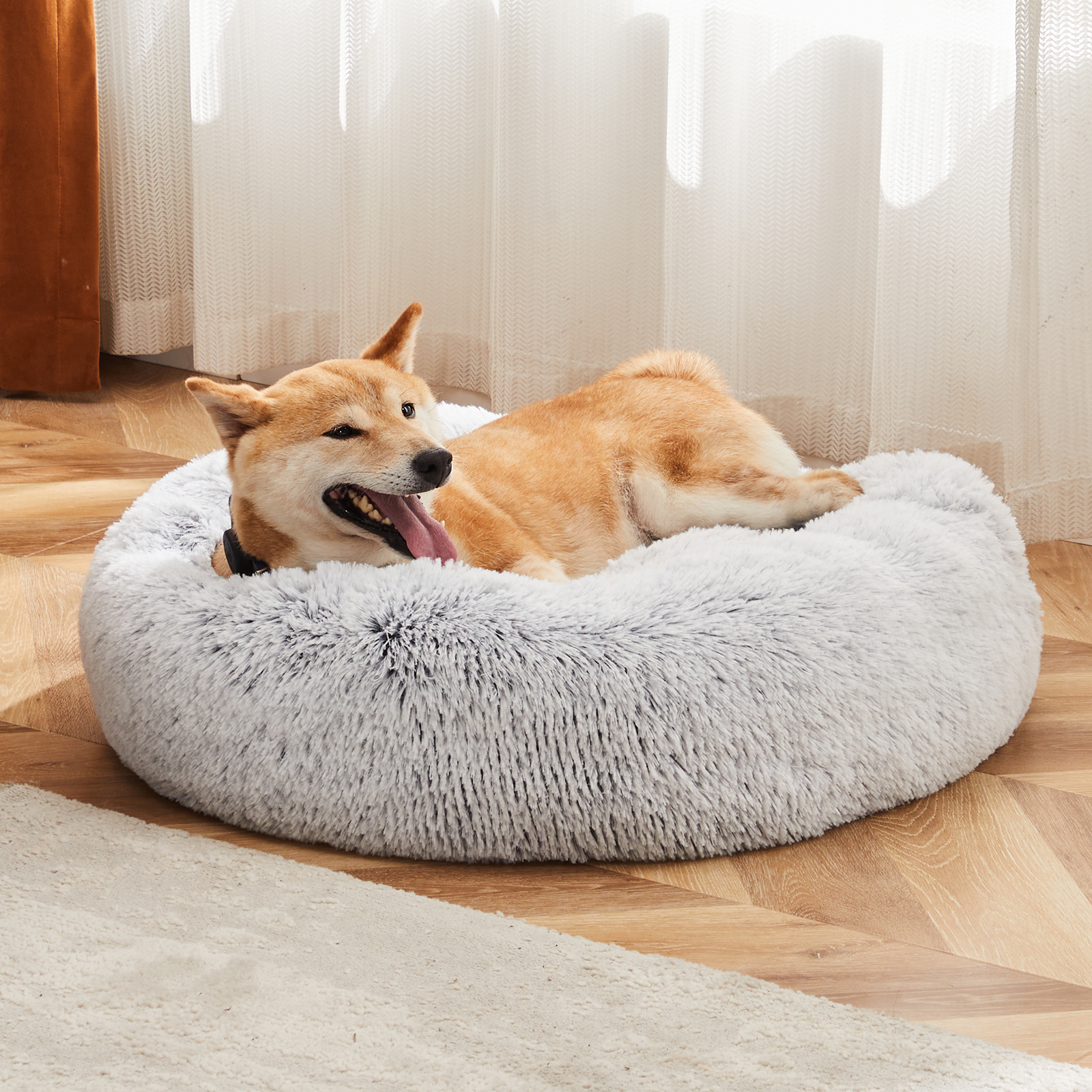 Cloud Calming Bed™ – Anti-Slip Plush Donut Bed for Dogs & Cats
